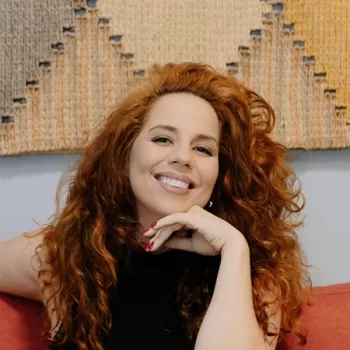 Aline Calisto, psicóloga e psicoterapeuta Aline Calisto, psicóloga e psicoterapeuta